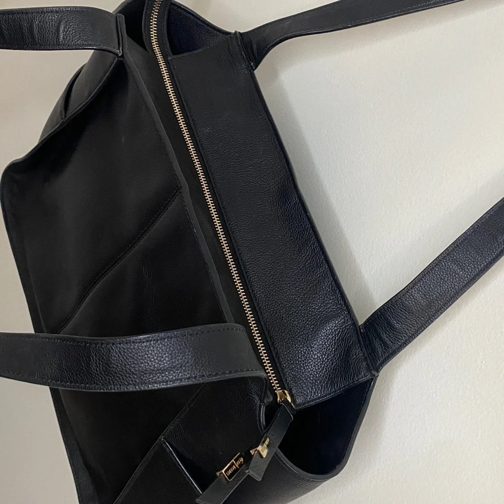 Henri Bendel Black Leather Shoulder Bag